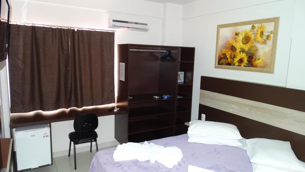 La Vitre Hotel Jataí Extérieur photo