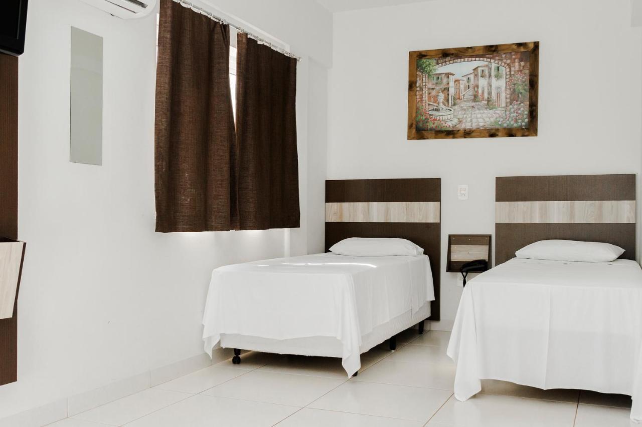 La Vitre Hotel Jataí Extérieur photo